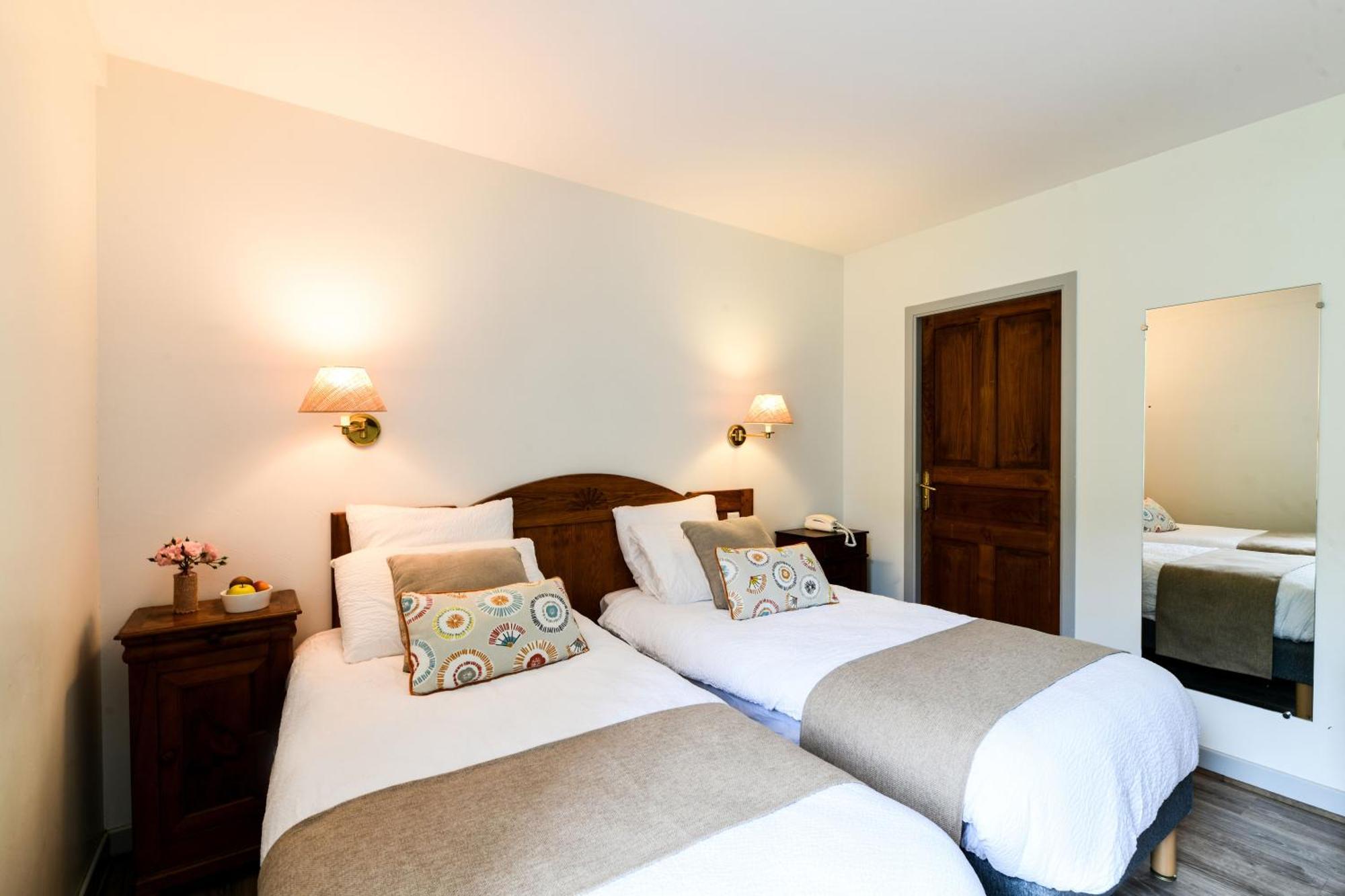 Logis Hotel Etchemaite Larrau Exterior photo